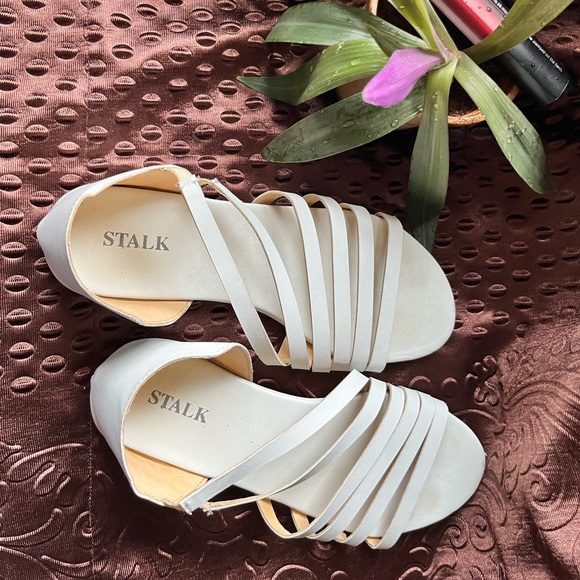 New off white korean flats